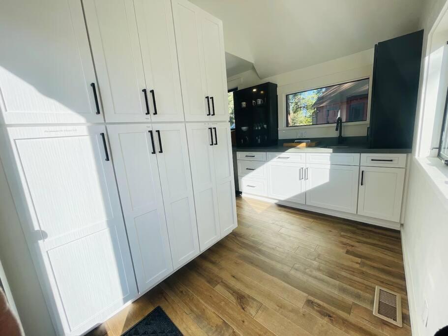 Sled-Ski Lakeside Village Cabin - Spa - Bbq - Firepit - Loft - Games Big Bear Lake Exteriör bild